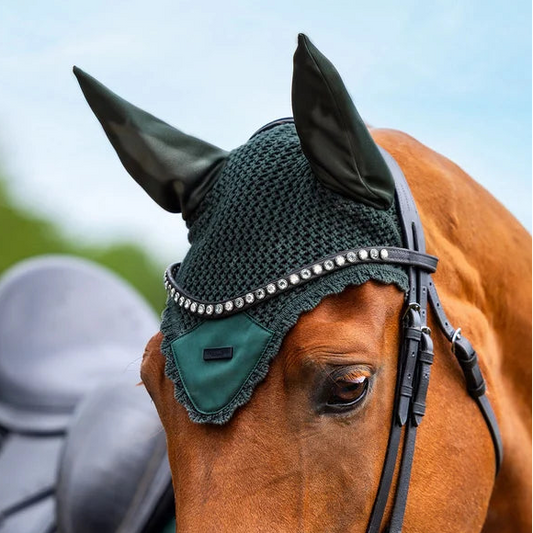 Equestrian Stockholm - FW26 Sycamore Green - Ear Bonnet Satin oornetje