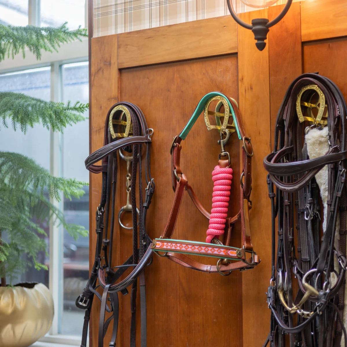 DWAM - Luxury buffalo leather halter with beads Sweet Mae