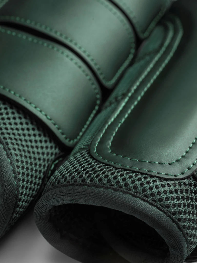 Equestrian Stockholm - FW26 Sycamore Green - Mesh Brushing Boots beenbeschermers