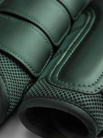 Equestrian Stockholm - FW26 Sycamore Green - Mesh Brushing Boots beenbeschermers