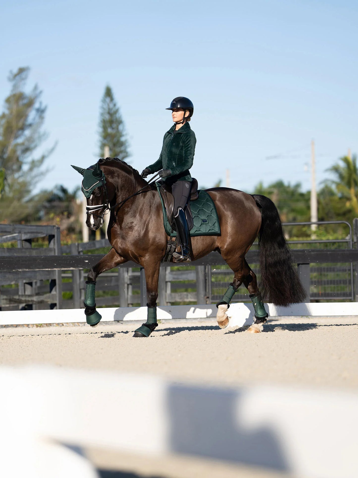 Equestrian Stockholm - FW26 Sycamore Green - Fur Mesh Brushing Boots beenbeschermers