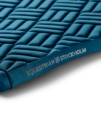 Equestrian Stockholm - FW25 Teal Blue - Spring-Satteldecke Modern