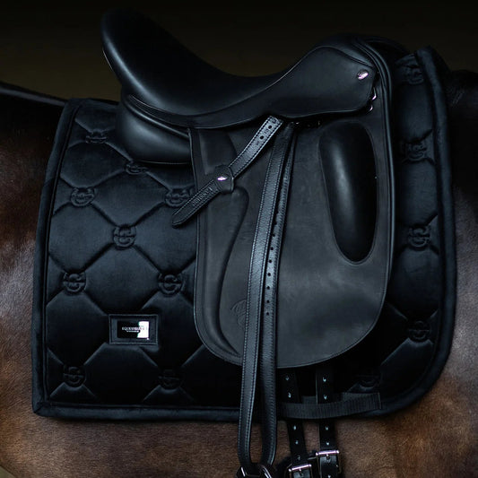 Equestrian Stockholm - FW26 Black - Dressage Saddle Pad Velvet dressuurzadeldek