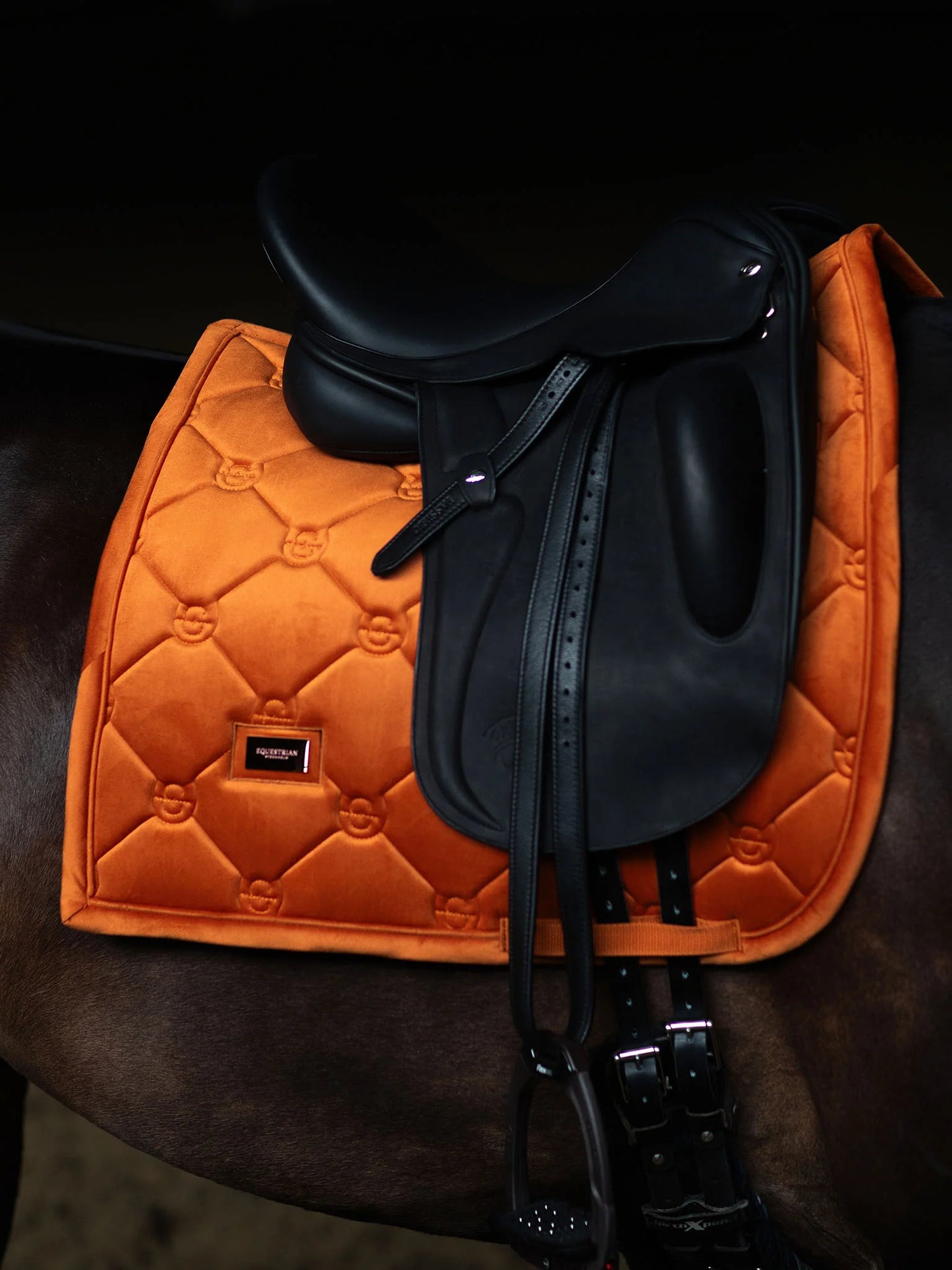 Equestrian Stockholm - FW26 Chestnut - Dressage Saddle Pad Velvet dressuurzadeldek