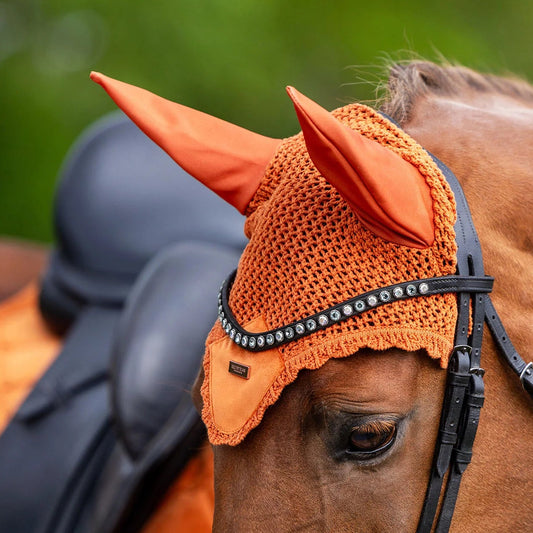 Equestrian Stockholm - FW26 Chestnut - Ear Bonnet Velvet oornetje