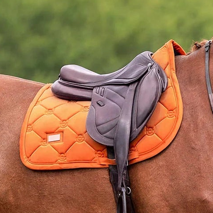 Equestrian Stockholm - FW26 Chestnut - Jump Saddle Pad Velvet springzadeldek