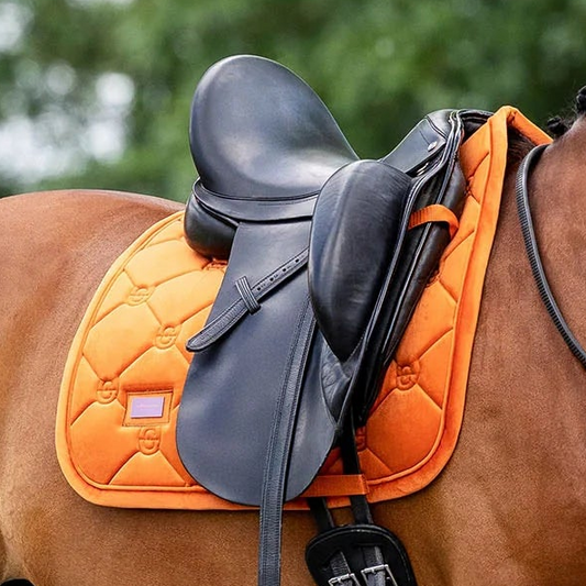 Equestrian Stockholm - FW26 Chestnut - Dressage Saddle Pad Velvet dressuurzadeldek