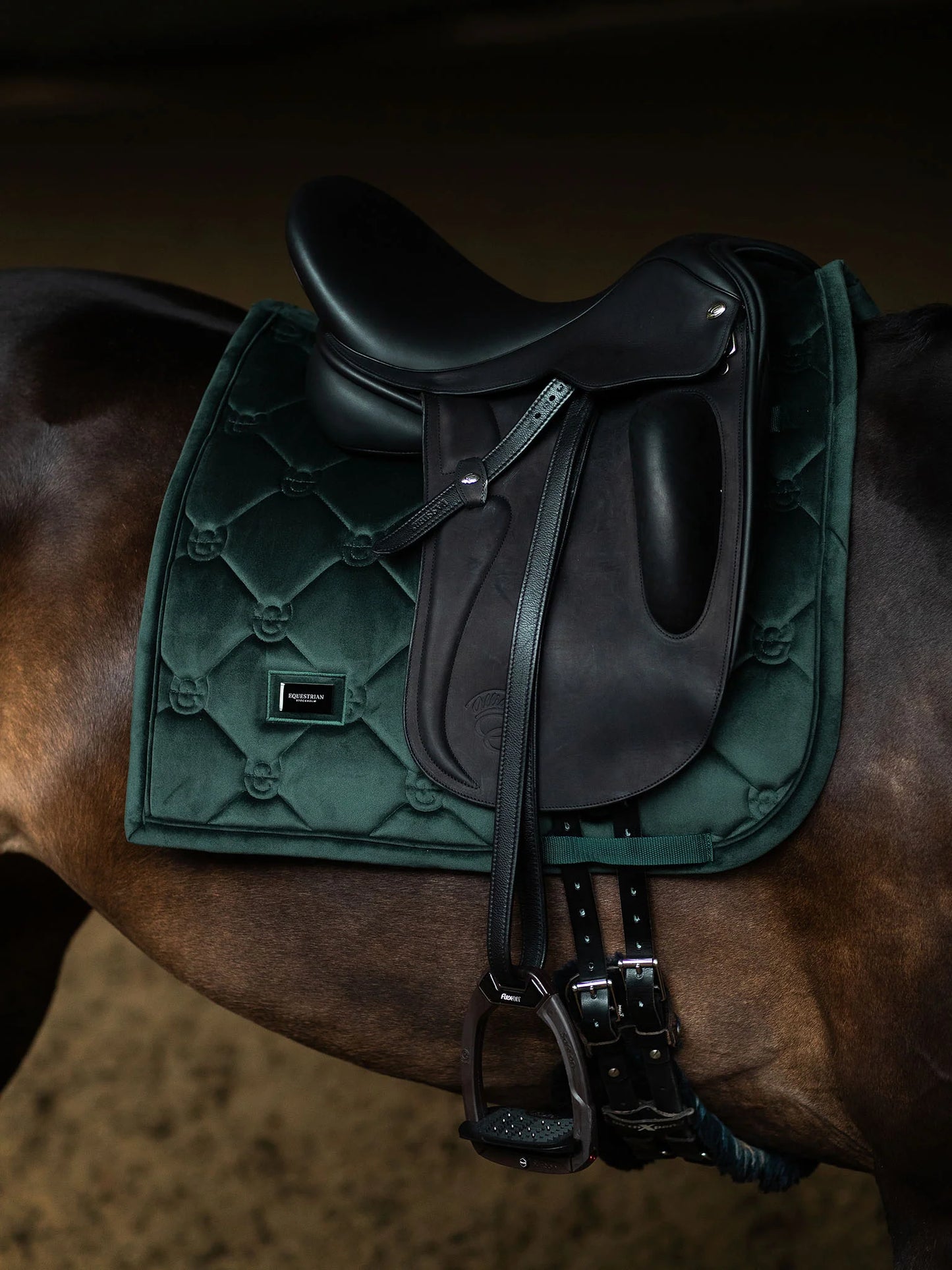 Equestrian Stockholm - FW26 Sycamore Green - Dressage Saddle Pad Velvet dressuurzadeldek