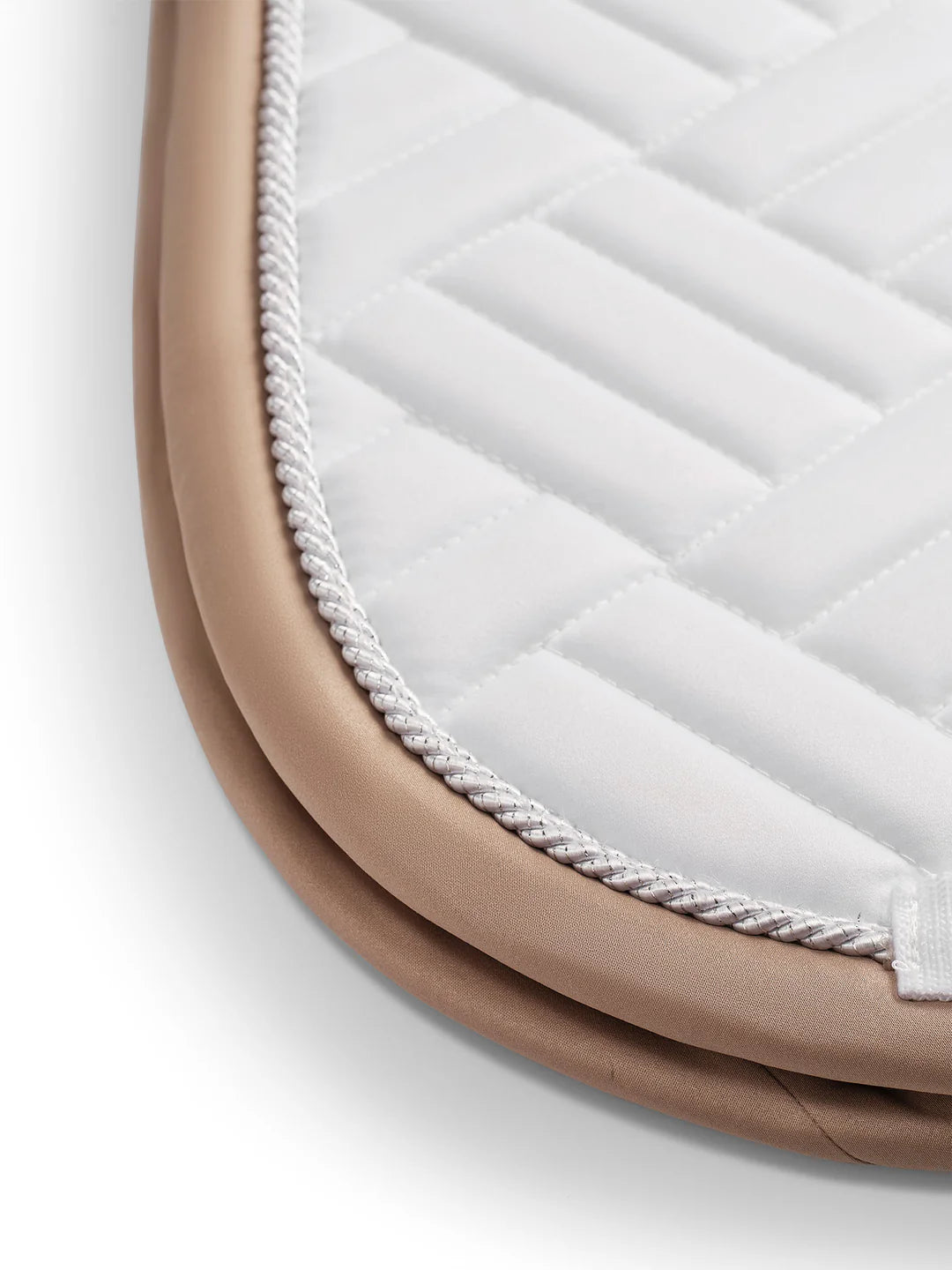 Equestrian Stockholm - SS26 Sable Blanc - Tapis de selle de dressage moderne dressuurzadeldek