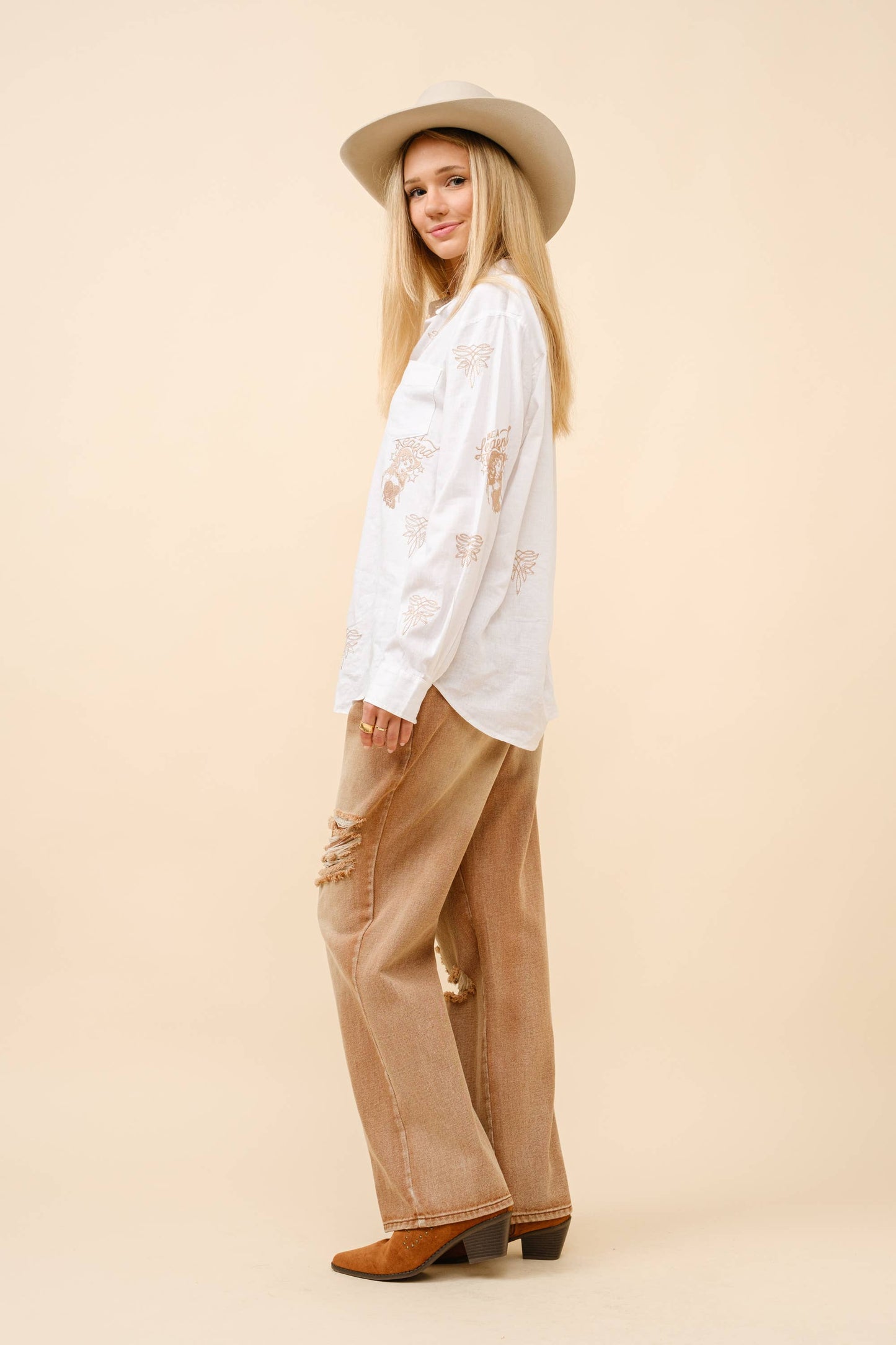 Blue B - Westernblouse van geborduurd linnen