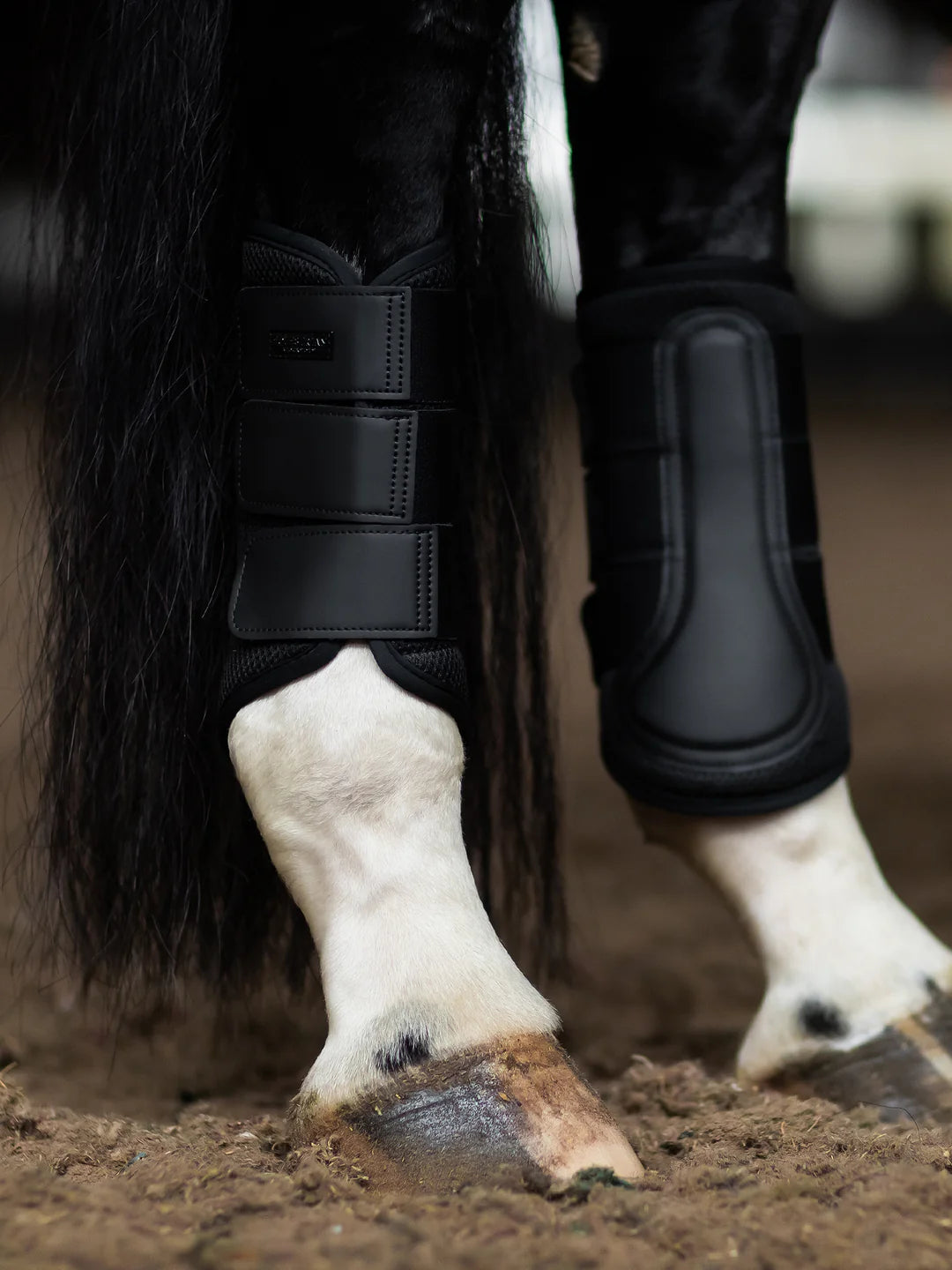 Equestrian Stockholm - Core Collection - Stinchiere in rete nere