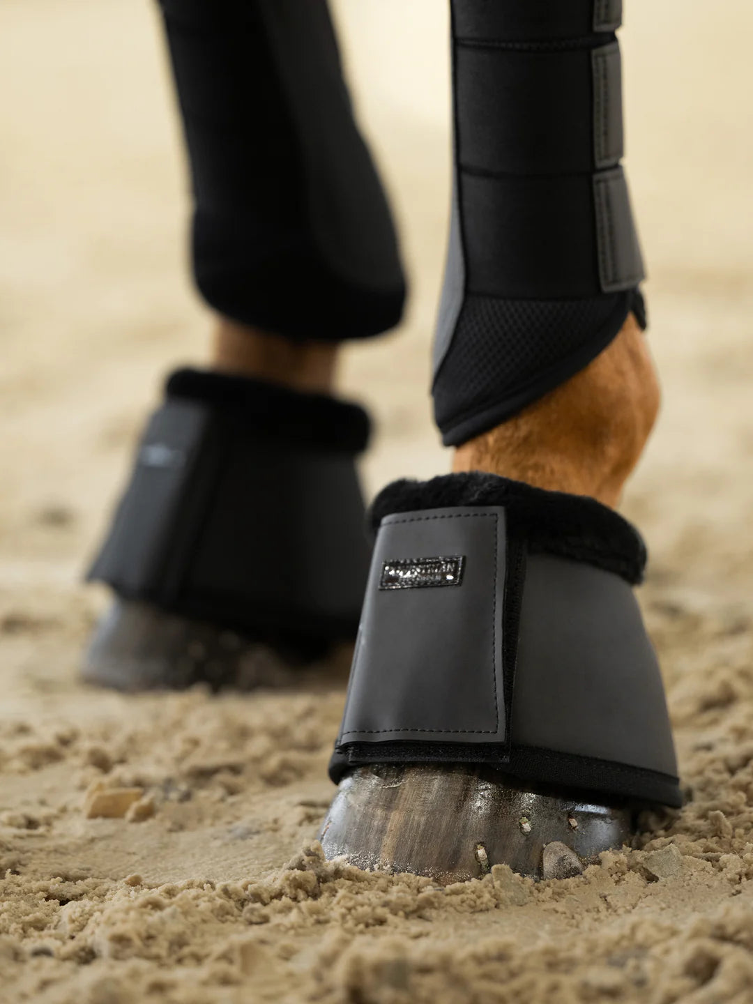 Equestrian Stockholm - Core Collection - Paracampanacci neri