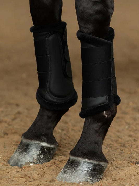 Equestrian Stockholm - Colección Core - Botas de cepillado negras completas beenbeschermers