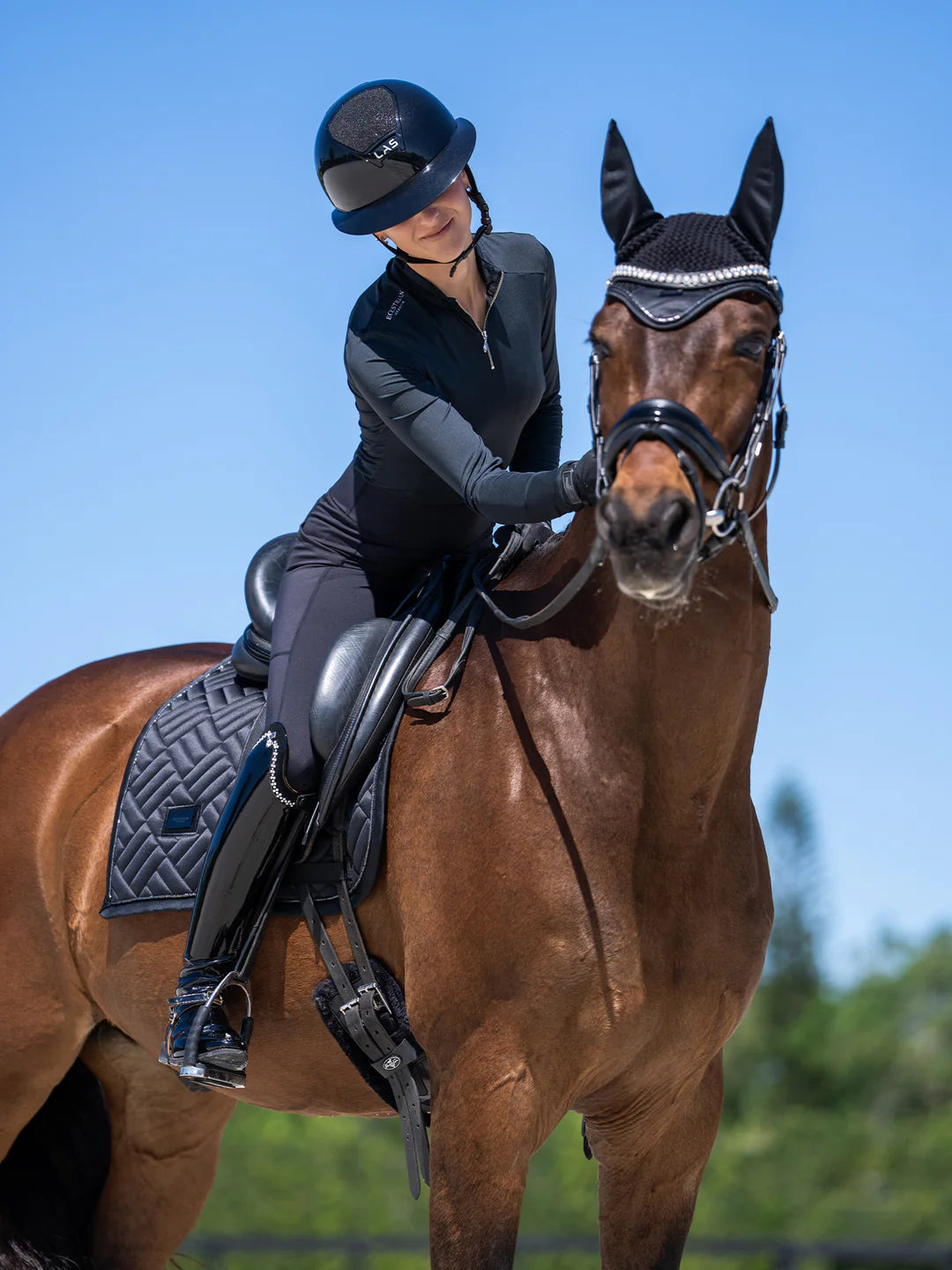 Equestrian Stockholm - Collection Core - Tapis de selle de dressage noir moderne dressuurzadeldek
