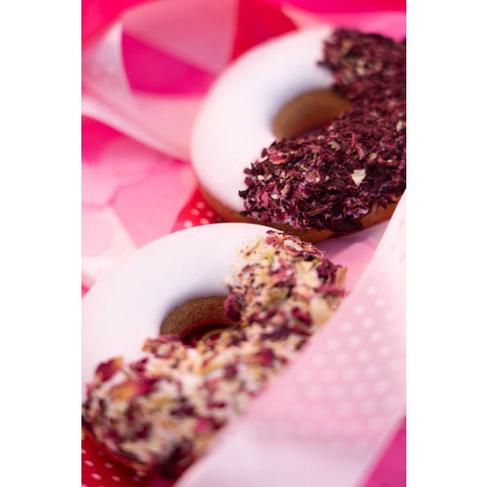 Candy Horse - Donuts mit Kräuterhibiskus & Rosenblättern