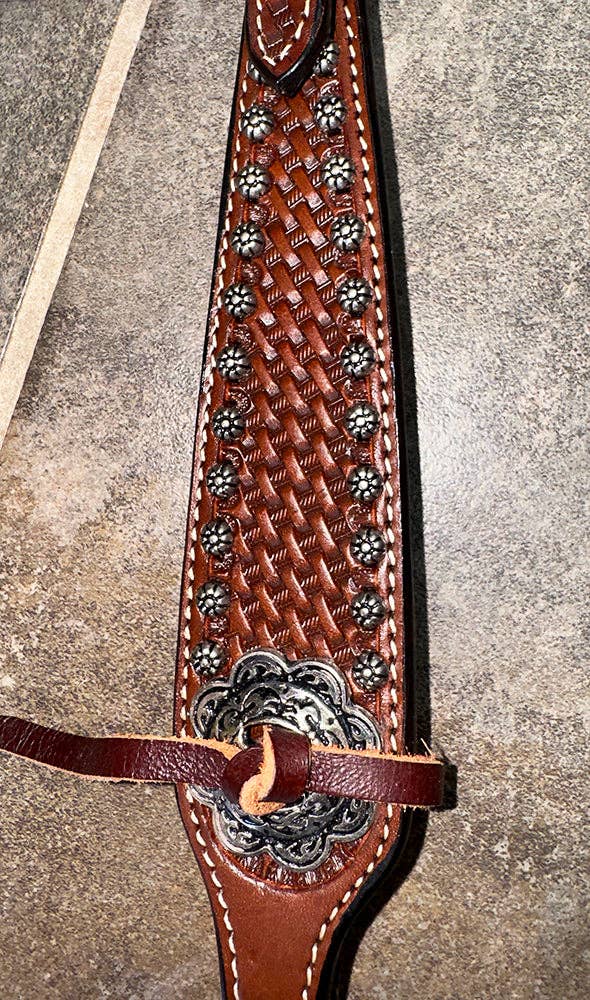 LS Western - Western Lederen one-ear hoofdstel met cross-tooling en studs medium oil