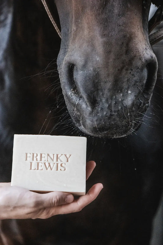 Frenky Lewis - Natuurlijke Paardenshampoo bar Classic & Hydrate