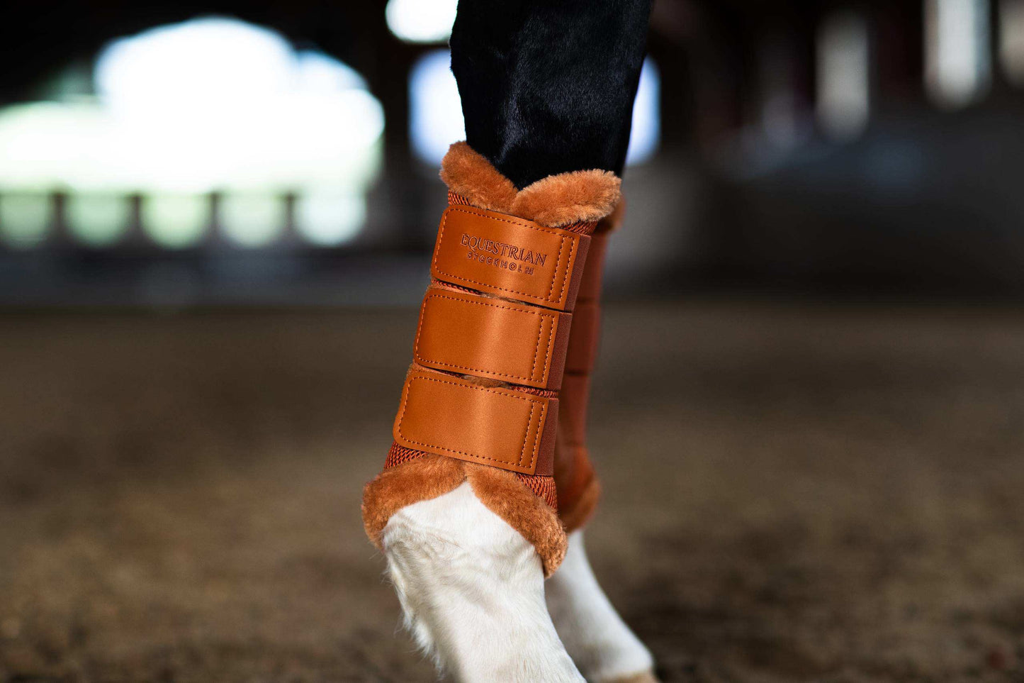 Equestrian Stockholm - FW26 Chestnut - Fur Mesh Brushing Boots beenbeschermers