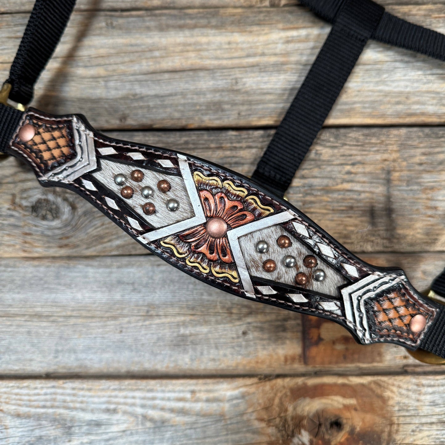 Rodeo Drive - Zwart nylon halster met neusriem luxe patroon van koeienhuid