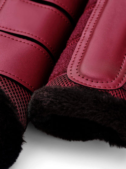 Equestrian Stockholm - FW26 Merlot - Fur Mesh Brushing Boots beenbeschermers