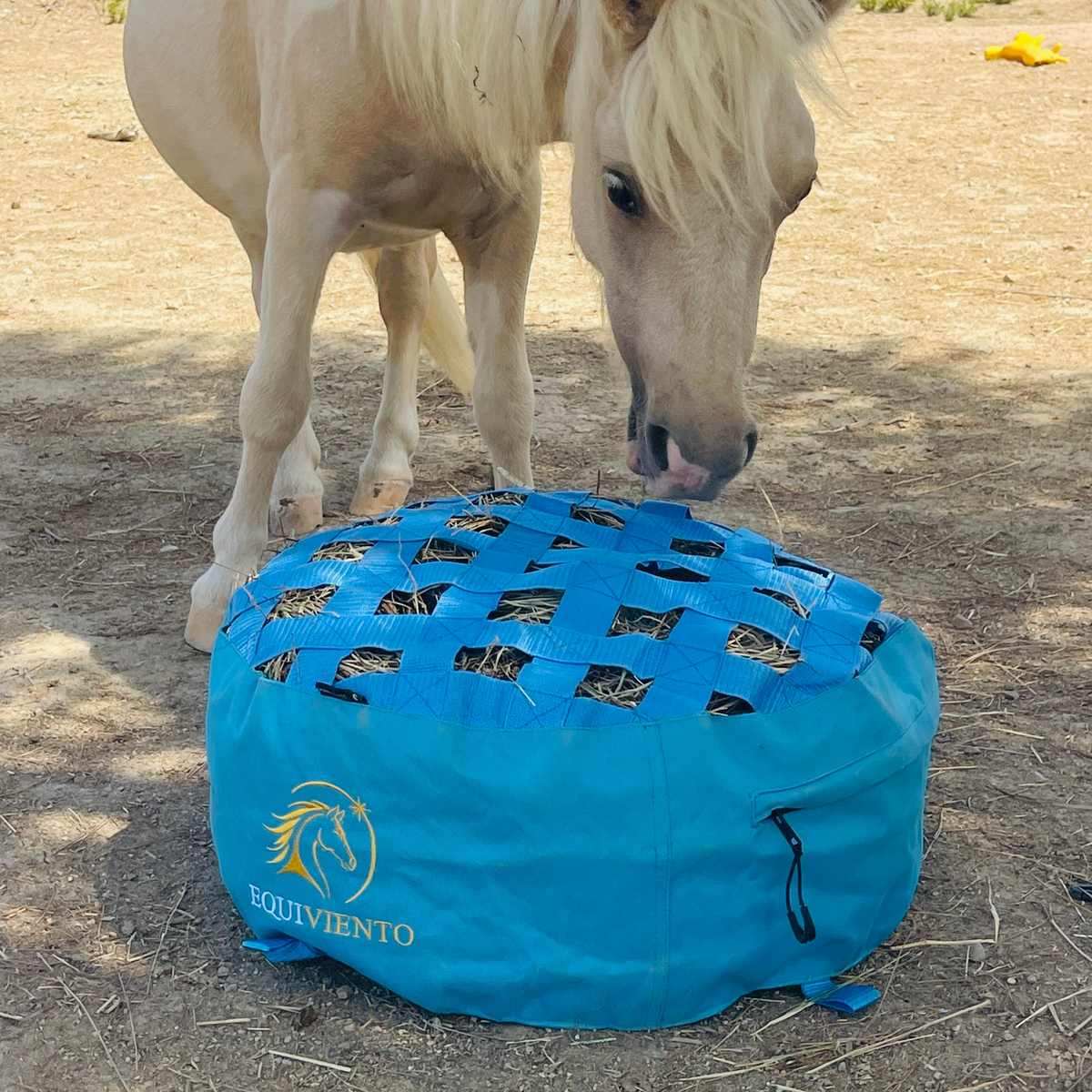 Equiviento - HayNest S (blauw) hooizak slowfeeder