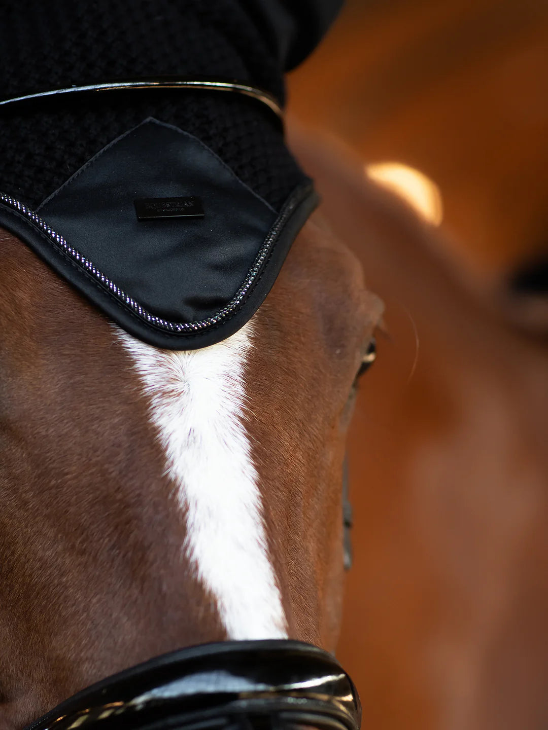 Equestrian Stockholm - Colección Core - Bonete para Orejas Negro Moderno oornetje