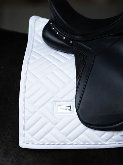 Equestrian Stockholm - Core Collection - Weiße Perfection Dressursatteldecke Modern